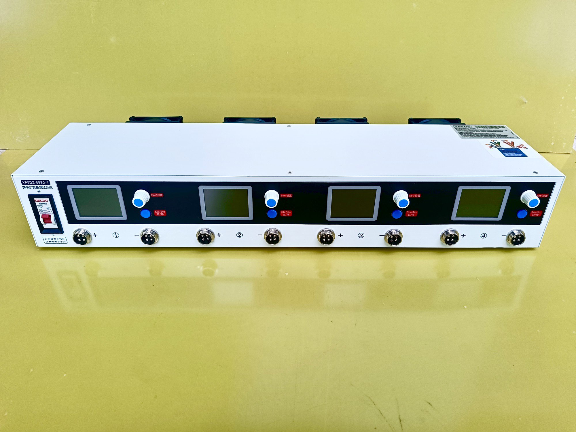 4 Channel Cell Charge/Discharge Machine 50A/50A