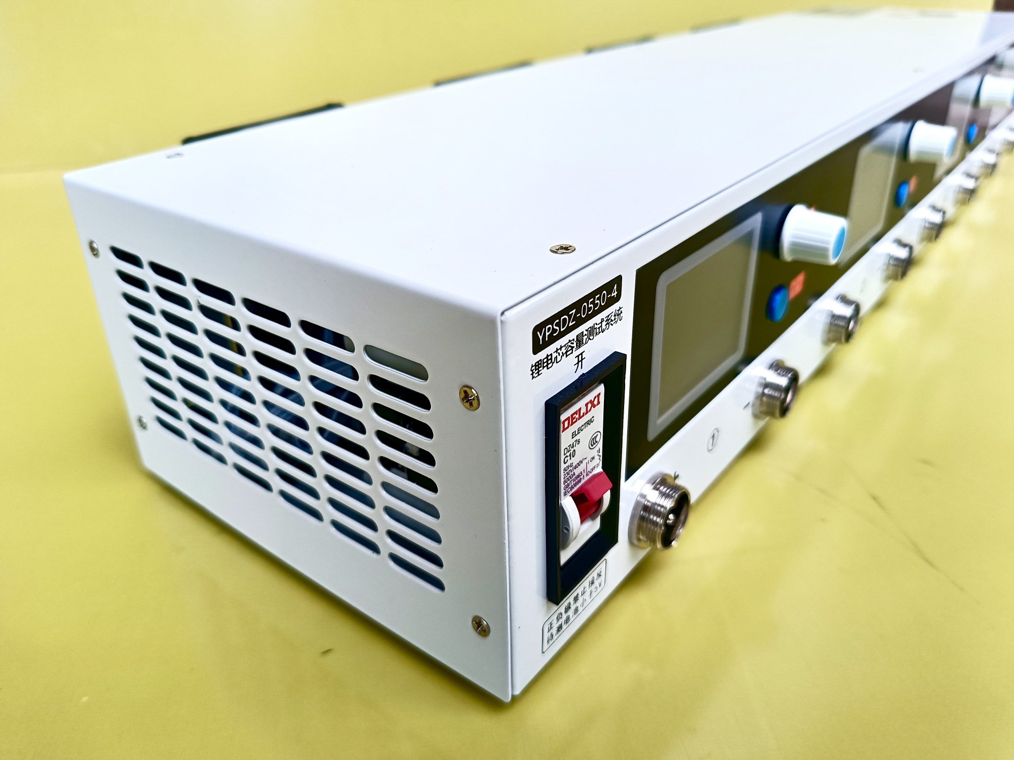 4 Channel Cell Charge/Discharge Machine 50A/50A