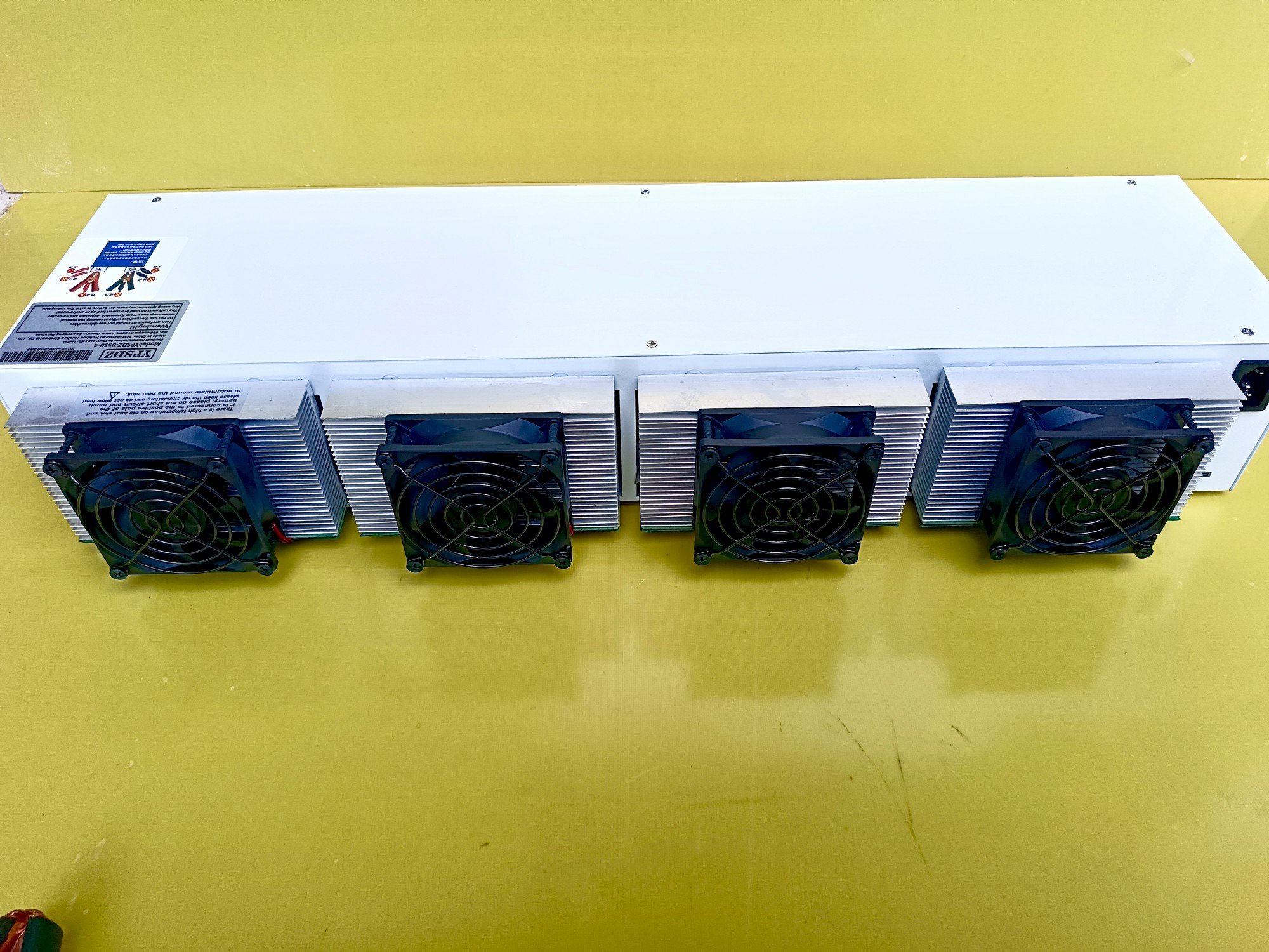 4 Channel Cell Charge/Discharge Machine 50A/50A