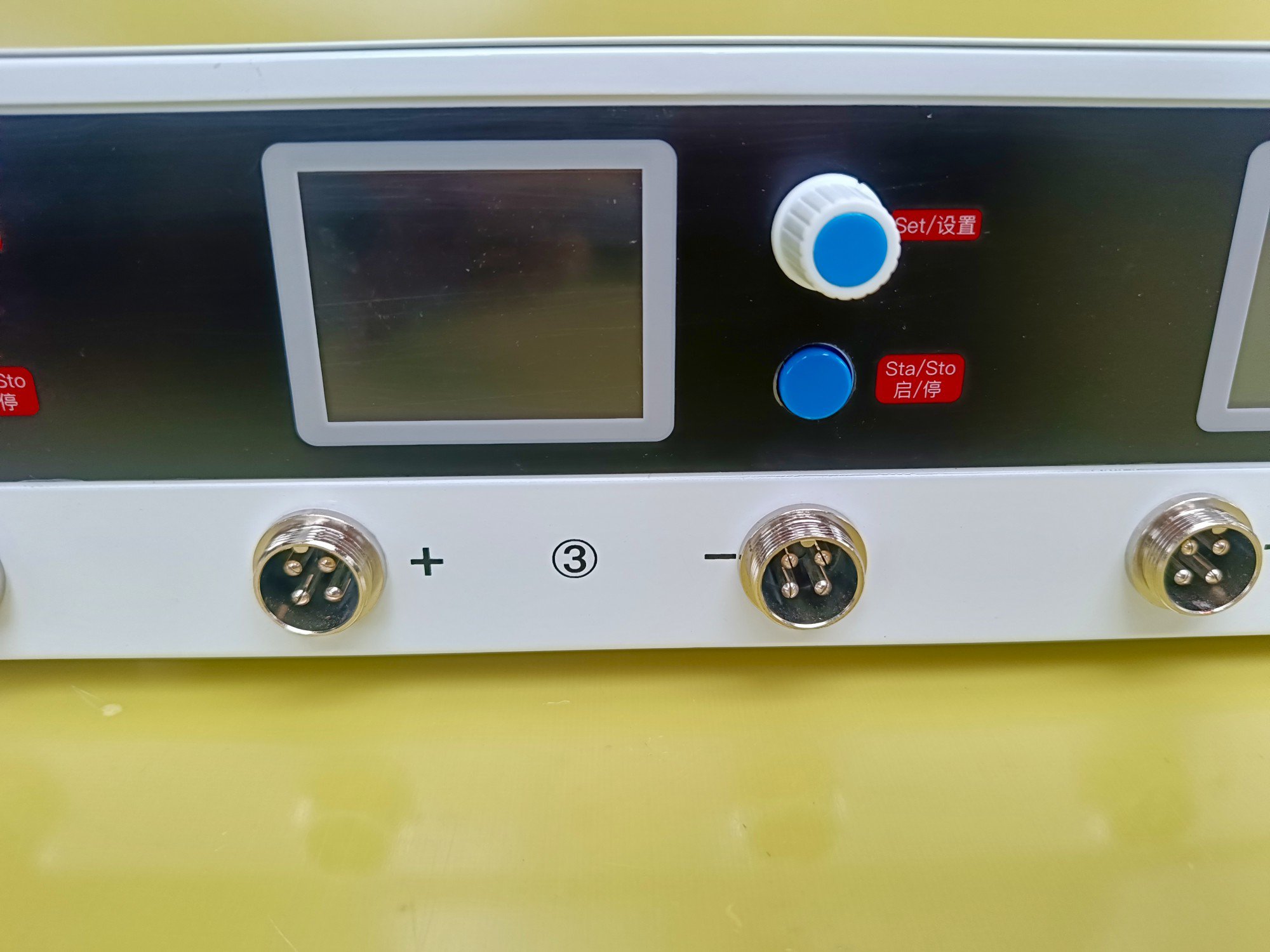 4 Channel Cell Charge/Discharge Machine 50A/50A